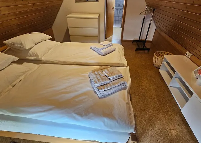 Crown شقة لينفلدن اشتردين