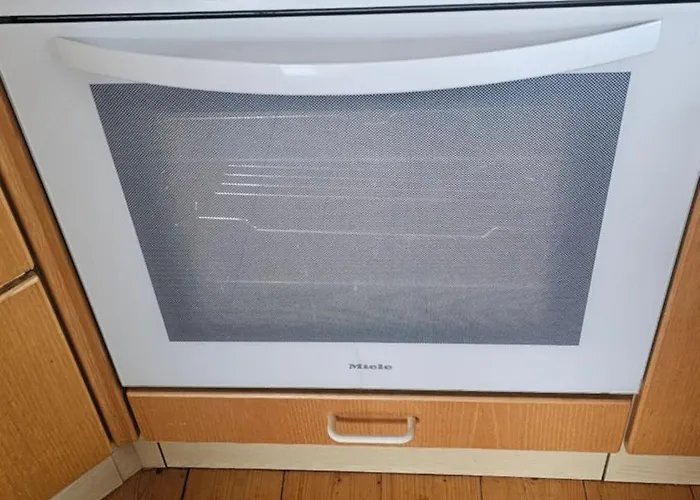 Crown * لينفلدن اشتردين